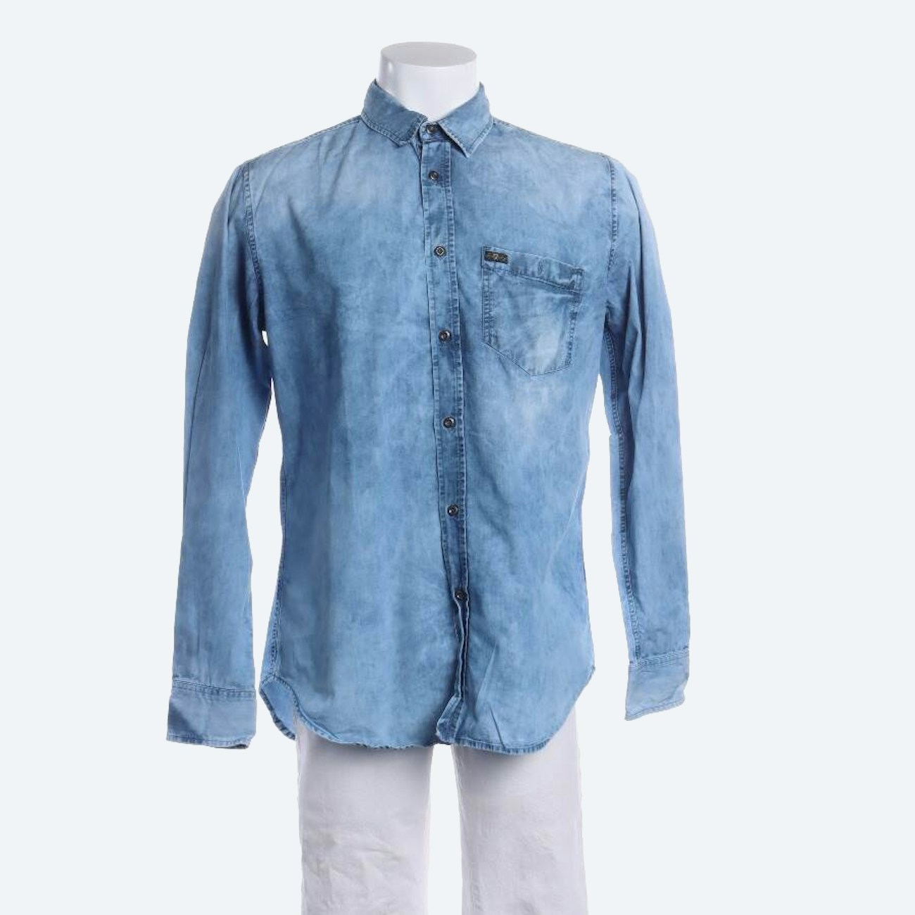 Image 1 of Casual Shirt L Blue in color Blue | Vite EnVogue
