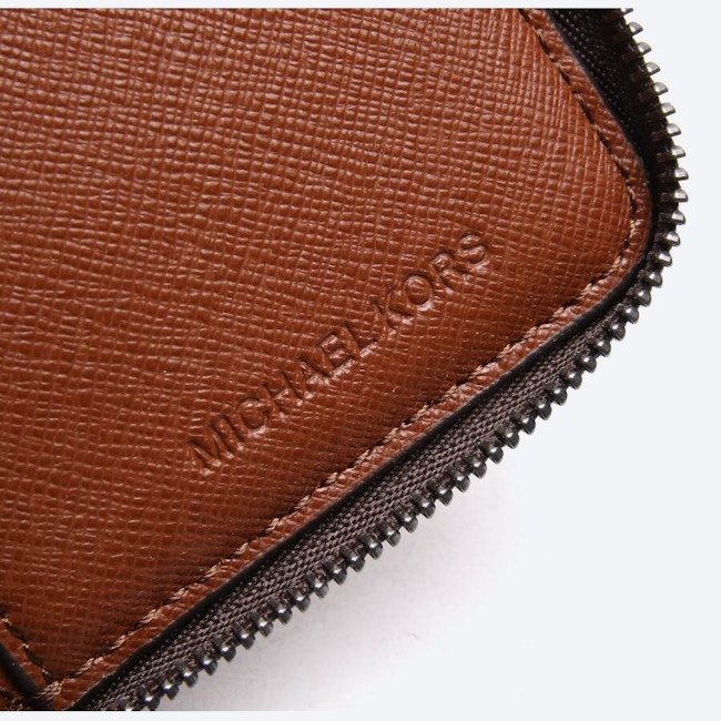Image 3 of Small Wallet Brown in color Brown | Vite EnVogue