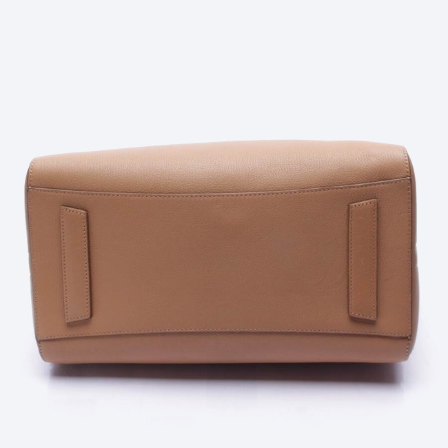 Image 3 of Antigona Medium Handbag Light Brown in color Brown | Vite EnVogue