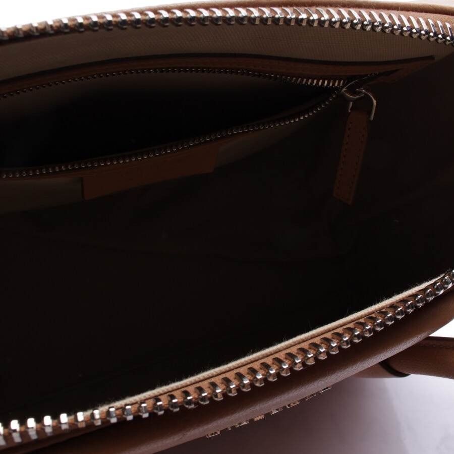 Image 5 of Antigona Medium Handbag Light Brown in color Brown | Vite EnVogue