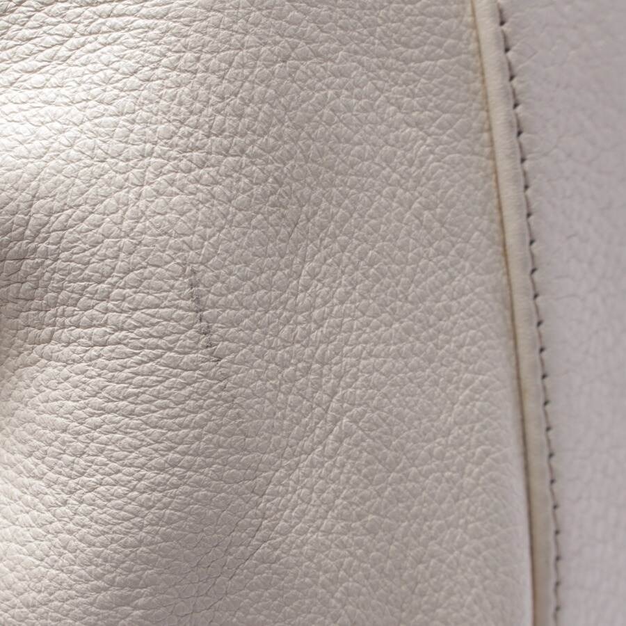Image 5 of Shoulder Bag Cream in color White | Vite EnVogue