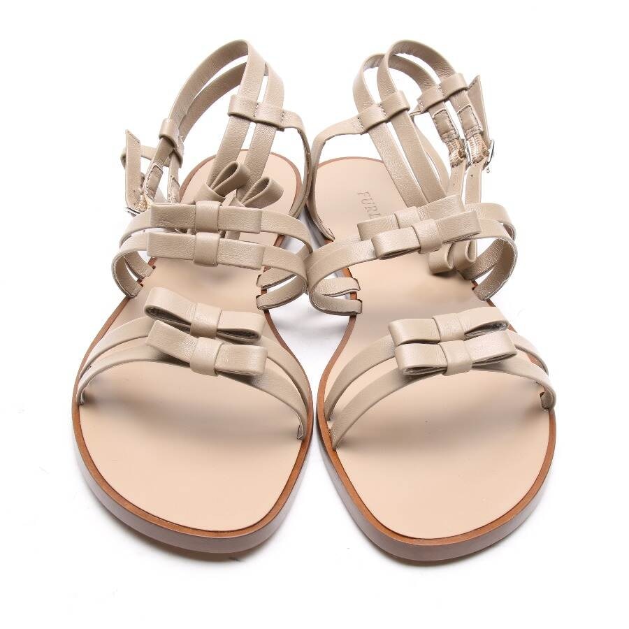 Image 2 of Strappy Sandals EUR 38.5 Beige in color White | Vite EnVogue