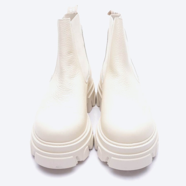 Image 2 of Chelsea Boots EUR38 Cream in color White | Vite EnVogue