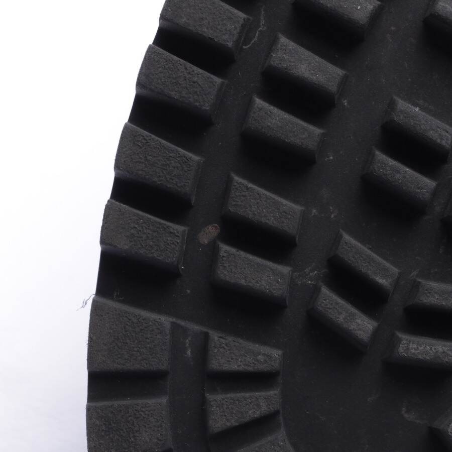 Image 5 of V-Logo Ankle Boots EUR 39 Black in color Black | Vite EnVogue