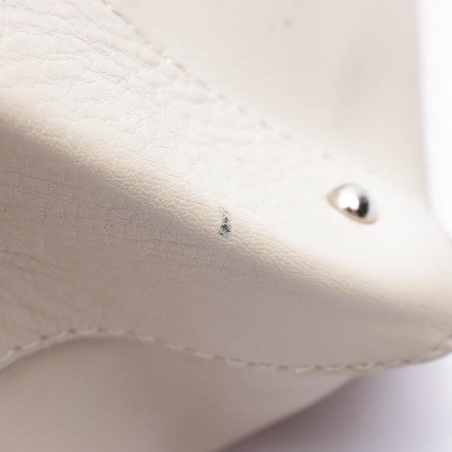 Image 11 of Shoulder Bag Beige in color White | Vite EnVogue