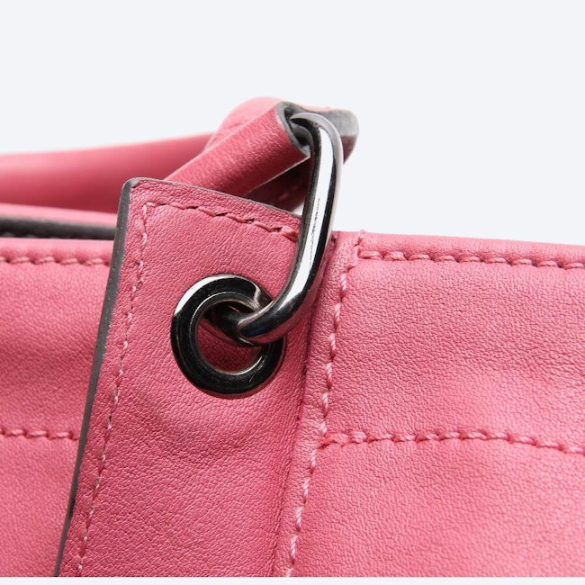 Image 8 of Shoulder Bag Pink in color Pink | Vite EnVogue