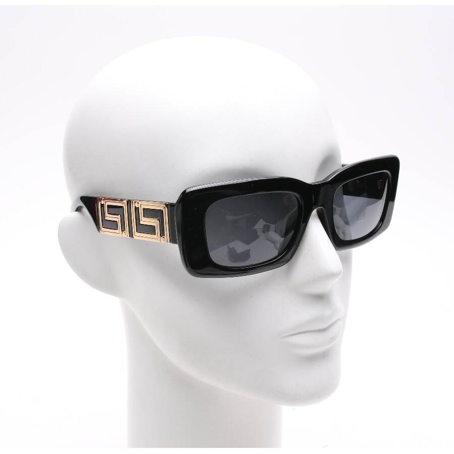 Image 2 of 4444-U Sunglasses Black in color Black | Vite EnVogue