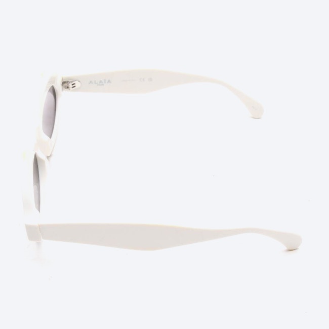 Image 3 of AA059S Sunglasses White in color White | Vite EnVogue