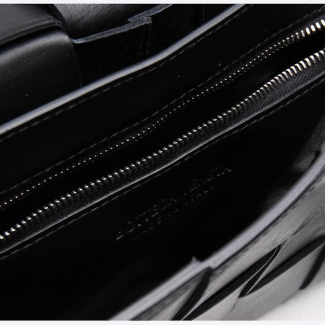 Image 5 of CLASSIC INTRECCIATO DUO Crossbody Bag Black in color Black | Vite EnVogue