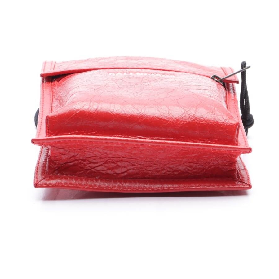 Image 3 of Explorer cracked Crossbody Bag Red in color Red | Vite EnVogue