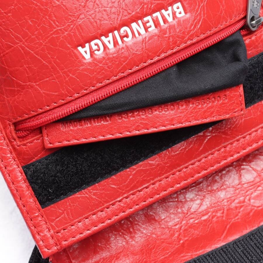 Image 7 of Explorer cracked Crossbody Bag Red in color Red | Vite EnVogue