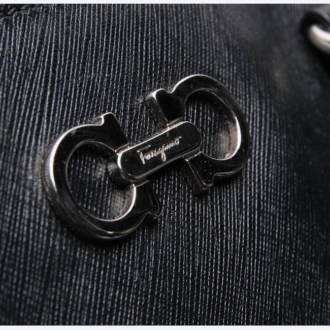 Image 15 of Handbag Black in color Black | Vite EnVogue