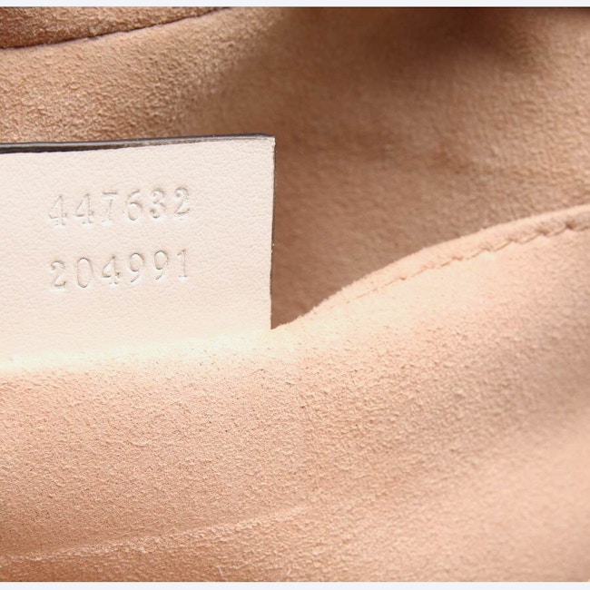 Image 7 of Marmont Shoulder Bag Beige in color White | Vite EnVogue