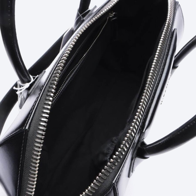 Image 5 of Antigona Medium Handbag Black in color Black | Vite EnVogue
