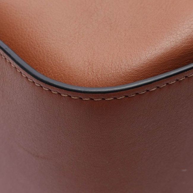 Image 6 of Hammock Shoulder Bag Brown in color Brown | Vite EnVogue