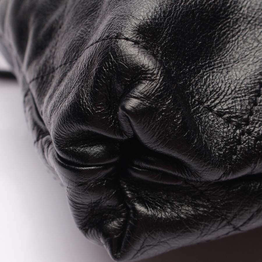 Bild 6 von 22 klein Schultertasche Schwarz in Farbe Schwarz | Vite EnVogue