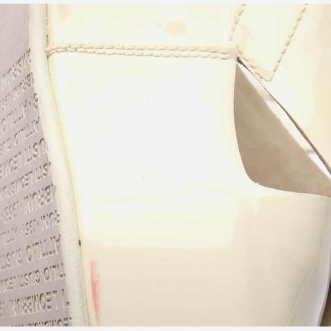 Image 7 of Heeled Sandals EUR 39 Cream in color White | Vite EnVogue