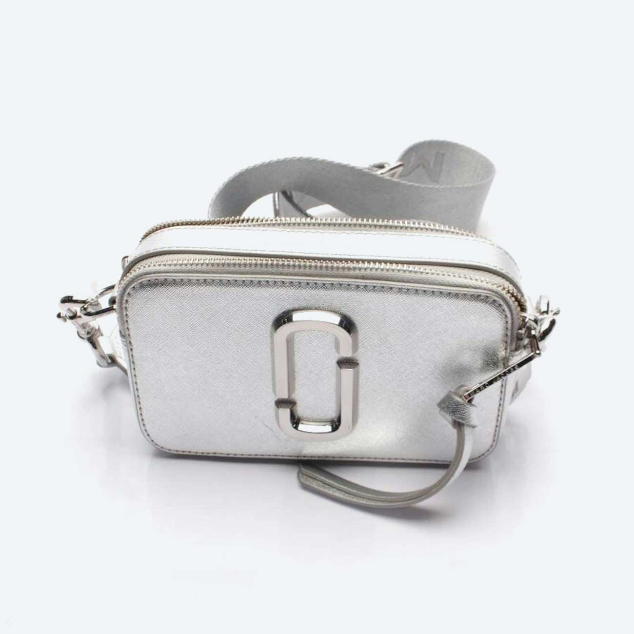 Image 1 of Crossbody Bag Silver in color Metallic | Vite EnVogue