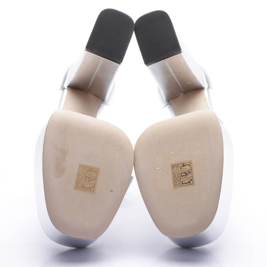 Image 4 of Heeled Sandals EUR 39 Silver in color Metallic | Vite EnVogue