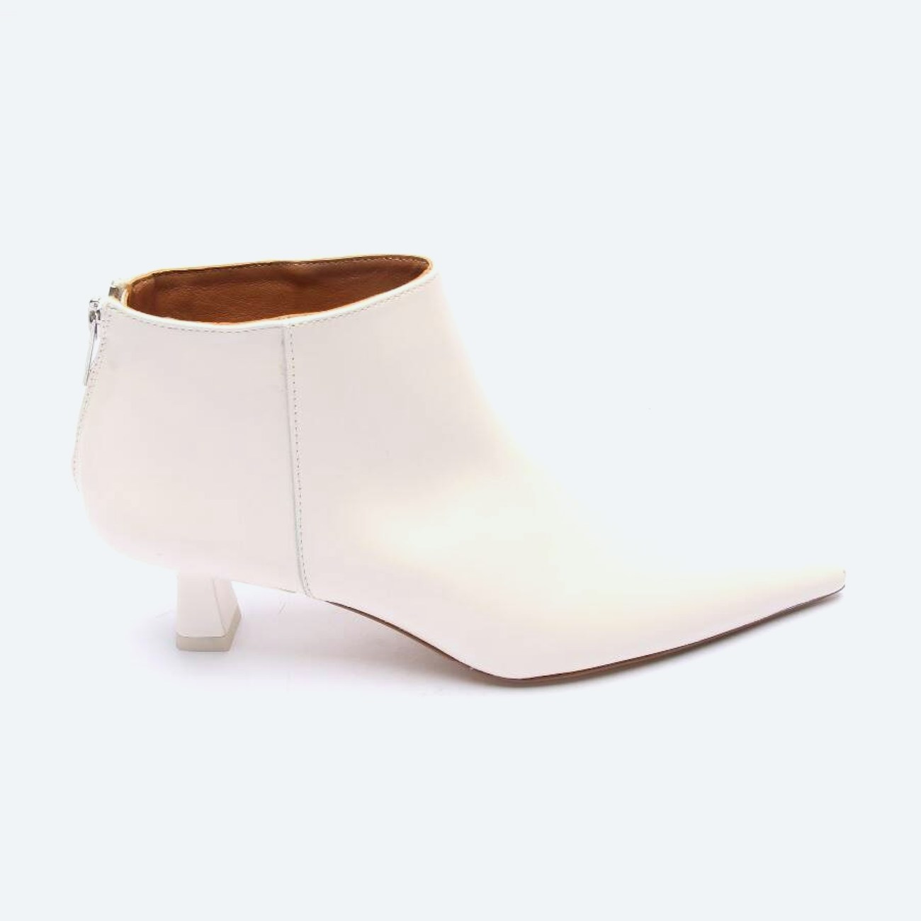Image 1 of Ankle Boots EUR 37 Beige in color White | Vite EnVogue