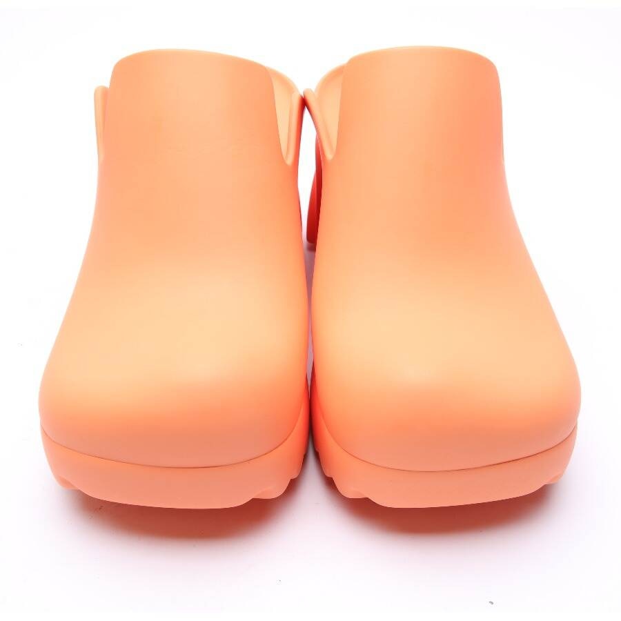 Image 2 of Heeled Mules EUR 40 Peach in color Orange | Vite EnVogue