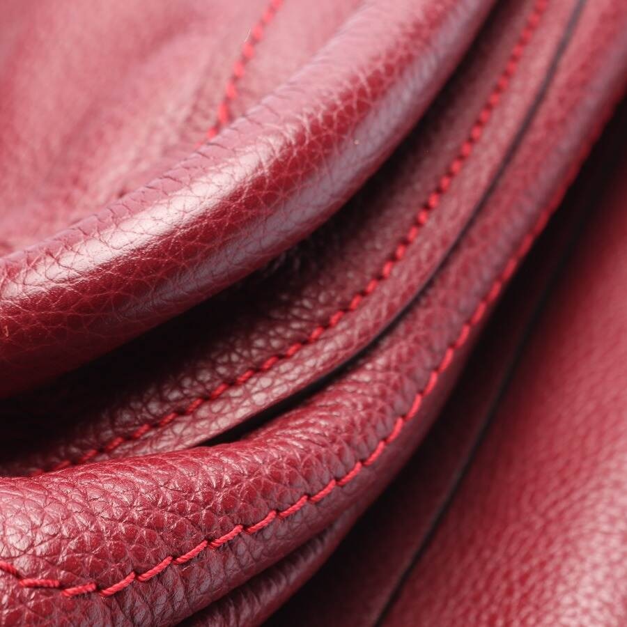 Image 9 of Paraty Shoulder Bag Bordeaux in color Red | Vite EnVogue