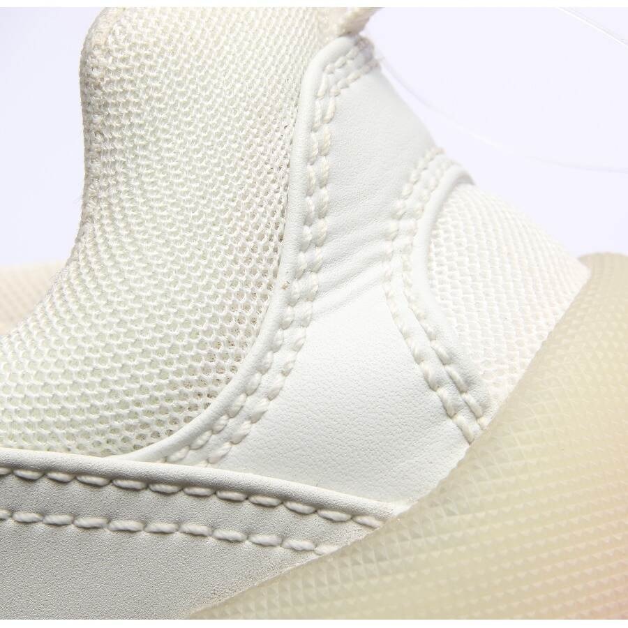 Bild 7 von Triple S Sneaker EUR 38 Weiß in Farbe Weiß | Vite EnVogue