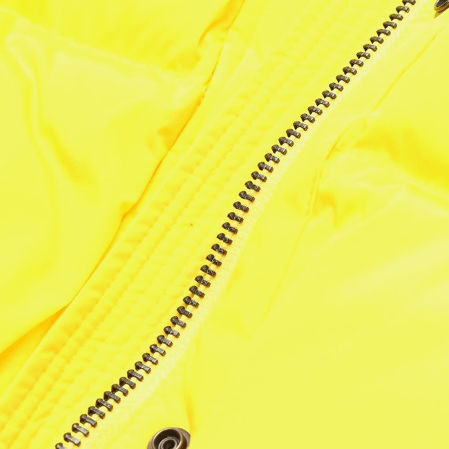 Image 4 of Winter Jacket L Yellow in color Yellow | Vite EnVogue