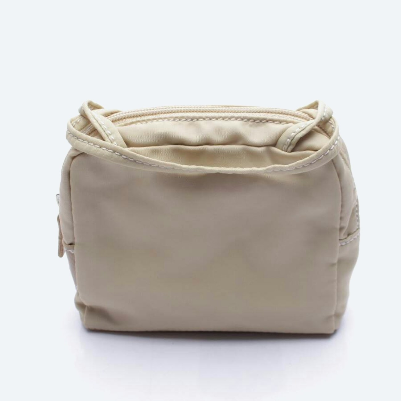 Image 1 of Toiletry bag Beige in color White | Vite EnVogue