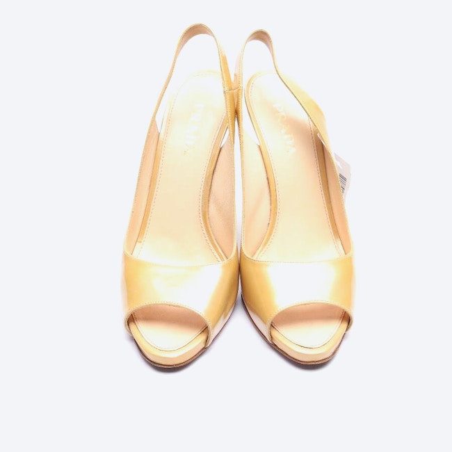 Image 2 of Heeled Sandals EUR 38.5 Beige in color White | Vite EnVogue