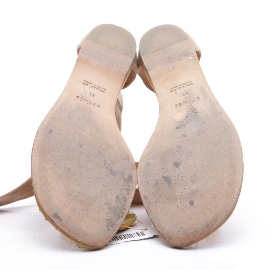 Image 4 of Sandals EUR 41 Beige in color White | Vite EnVogue