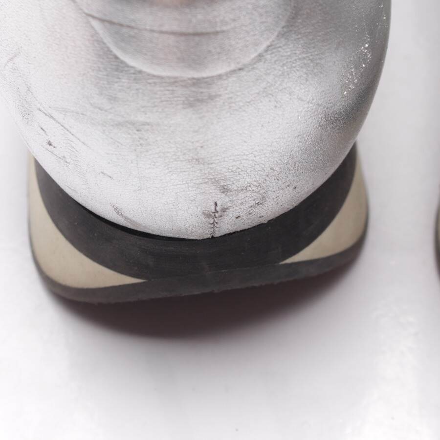 Bild 5 von Race Runner Sneaker EUR 35 Silber in Farbe Metallic | Vite EnVogue