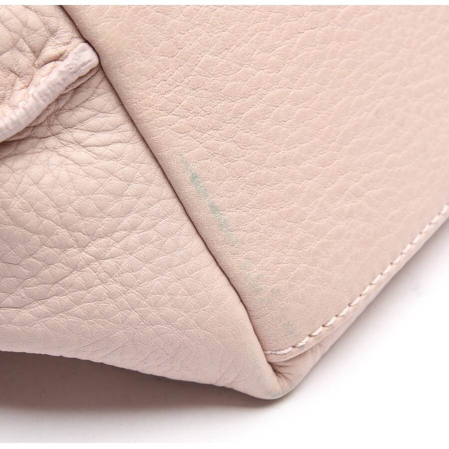 Image 5 of Shoulder Bag Light Pink in color Pink | Vite EnVogue
