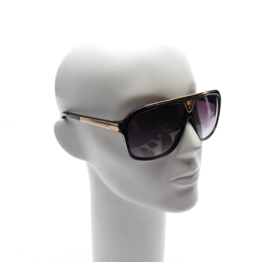 Image 2 of J0615 Sunglasses Black in color Black | Vite EnVogue