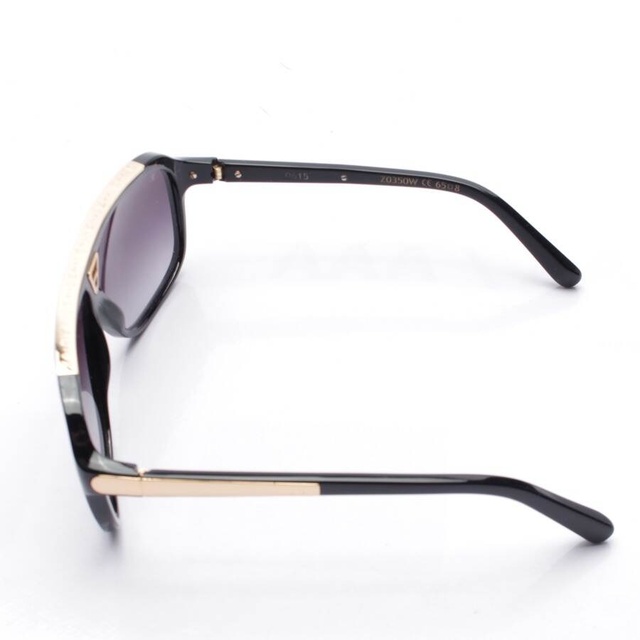 Image 3 of J0615 Sunglasses Black in color Black | Vite EnVogue