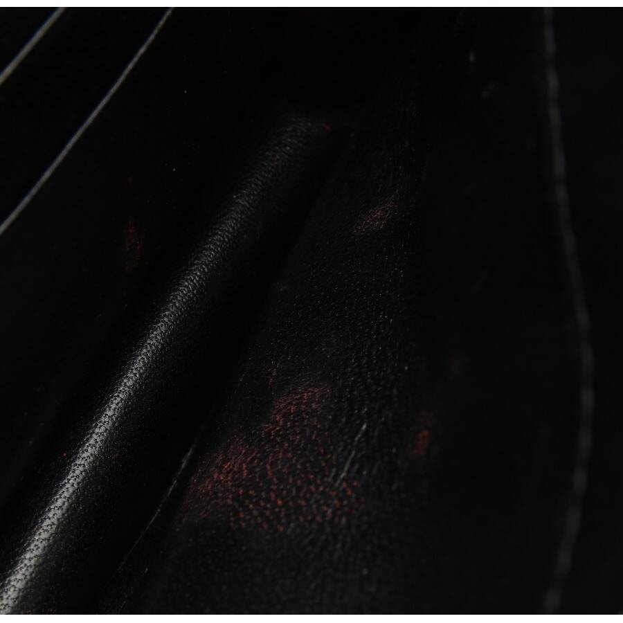 Image 8 of Wallet on Chain Black in color Black | Vite EnVogue