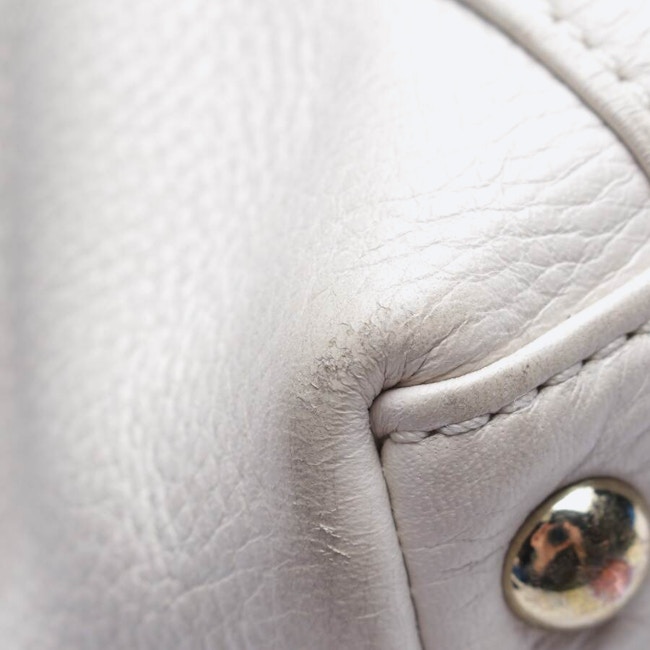 Image 5 of Shoulder Bag Cream in color White | Vite EnVogue