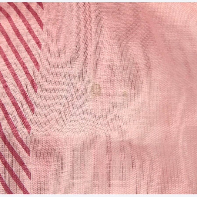 Image 3 of Shawl Pink in color Pink | Vite EnVogue