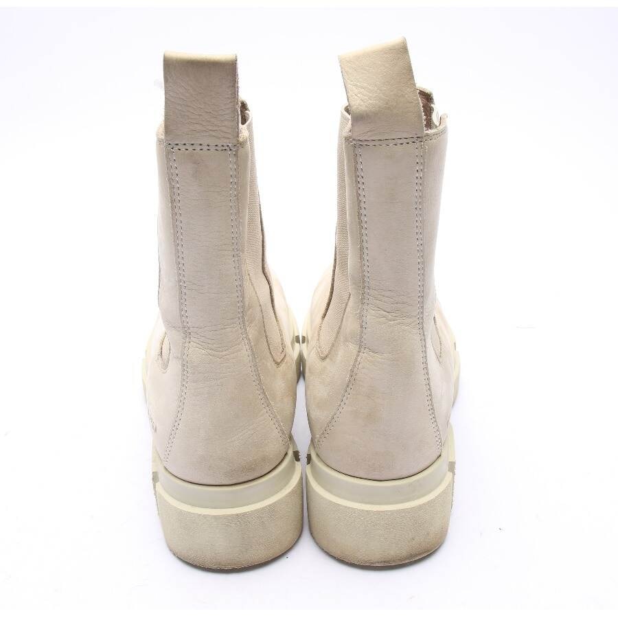Image 3 of Chelsea Boots EUR 40 Beige in color White | Vite EnVogue