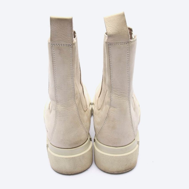 Image 3 of Chelsea Boots EUR 40 Beige in color White | Vite EnVogue