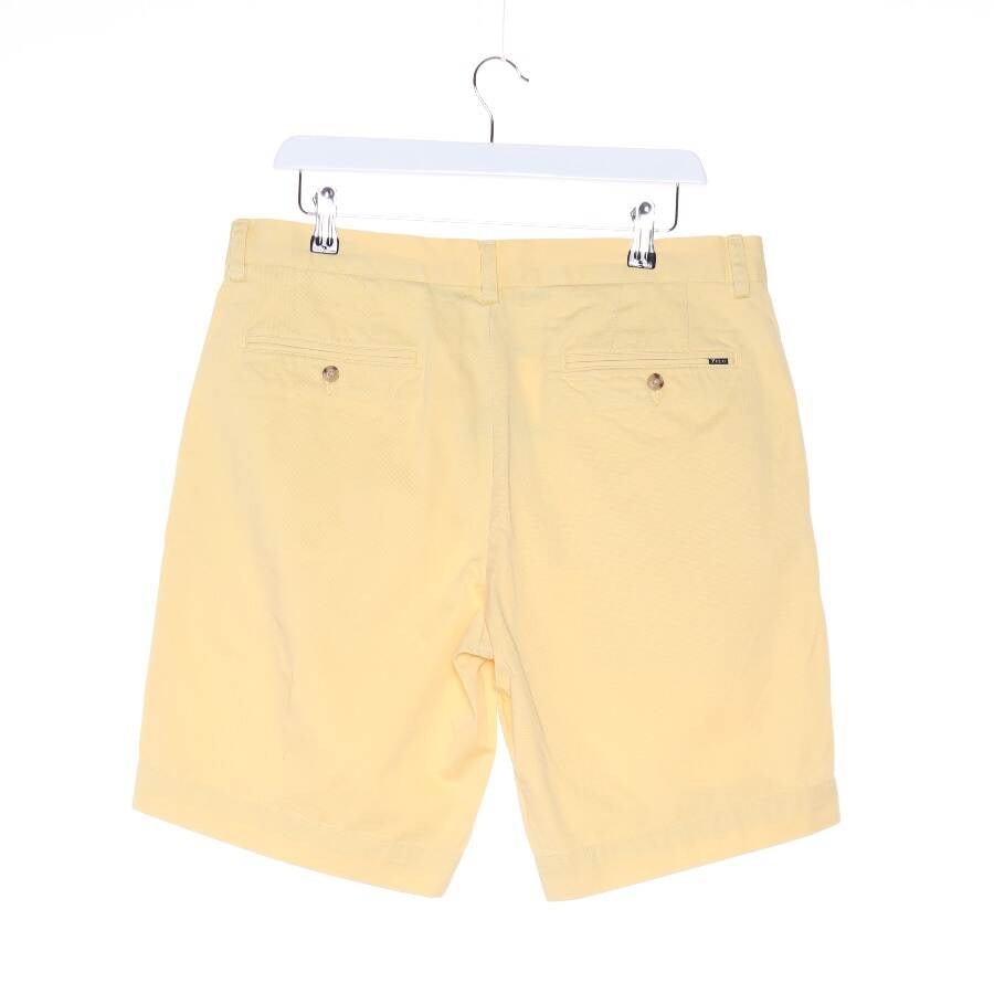 Image 2 of Shorts W34 Pastel Yellow in color Yellow | Vite EnVogue