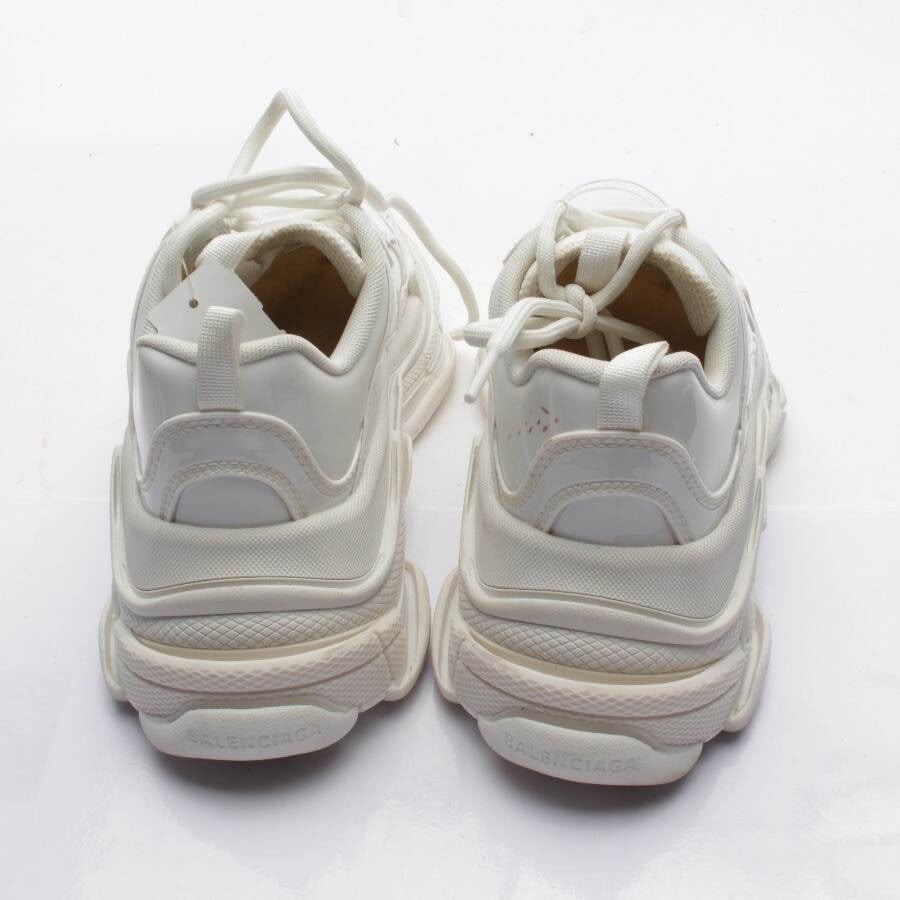 Bild 3 von Triple S Sneaker EUR 39 Weiß in Farbe Weiß | Vite EnVogue