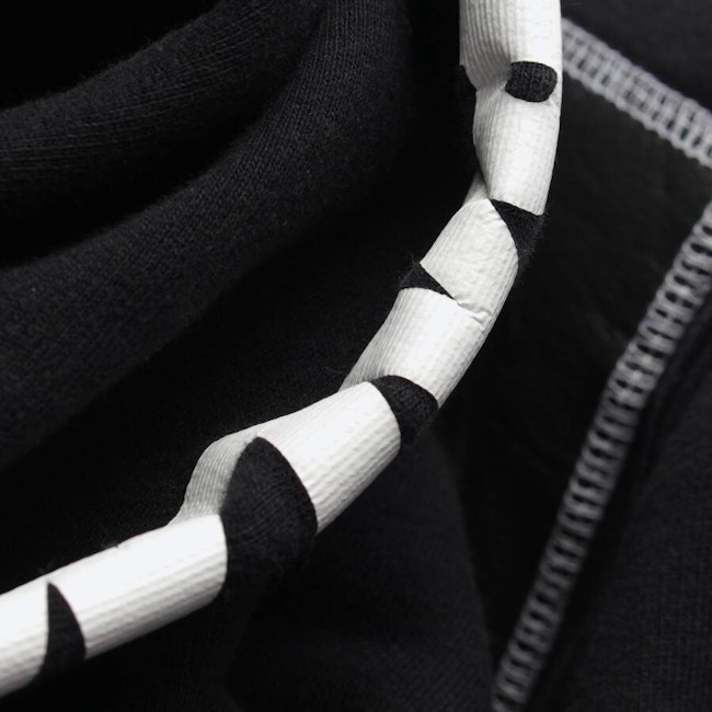 Image 4 of Hooded Sweatshirt M Black in color Black | Vite EnVogue