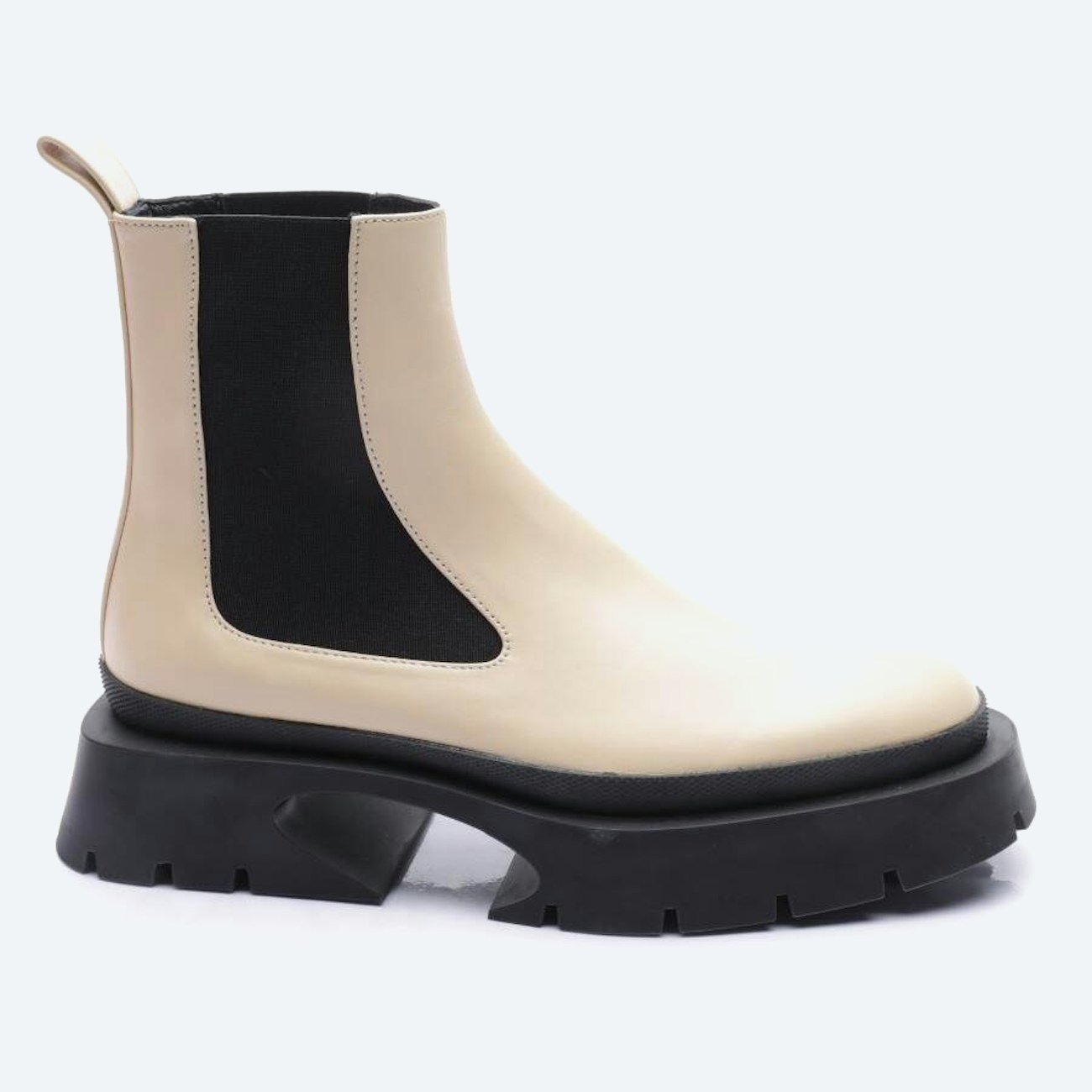Image 1 of Chelsea Boots EUR 36 Beige in color White | Vite EnVogue