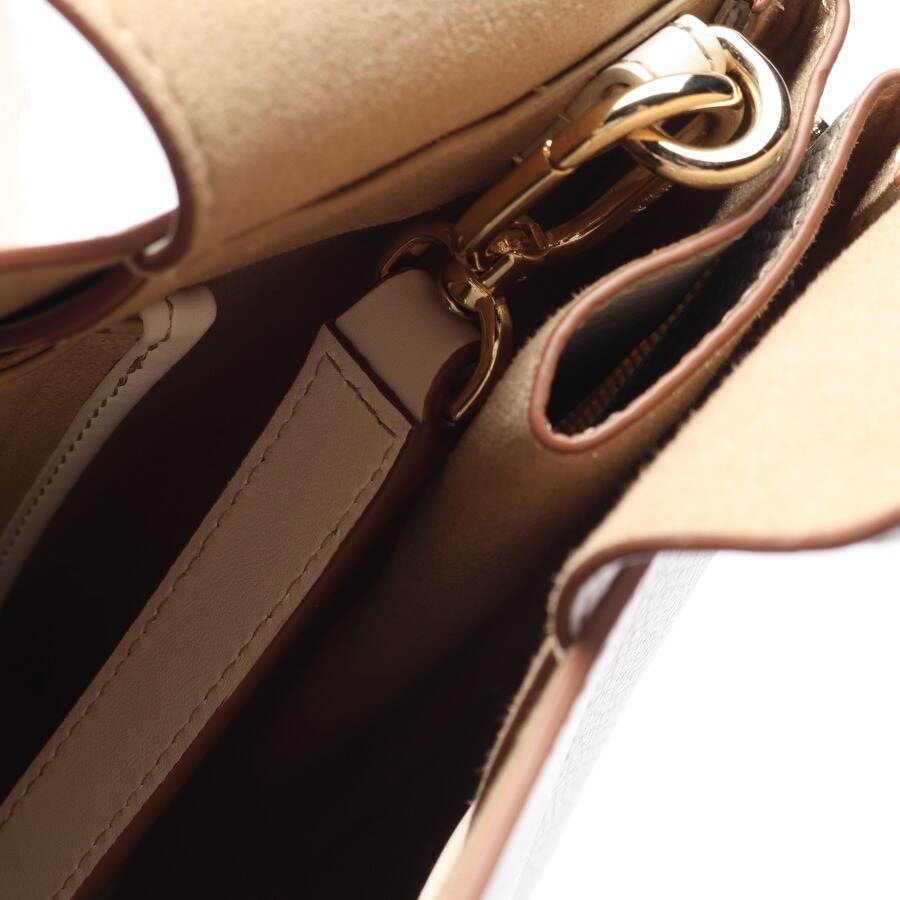 Image 3 of Handbag in color White | Vite EnVogue