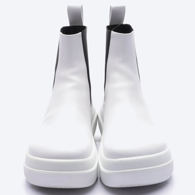 Image 2 of Chelsea Boots EUR 39 White in color White | Vite EnVogue