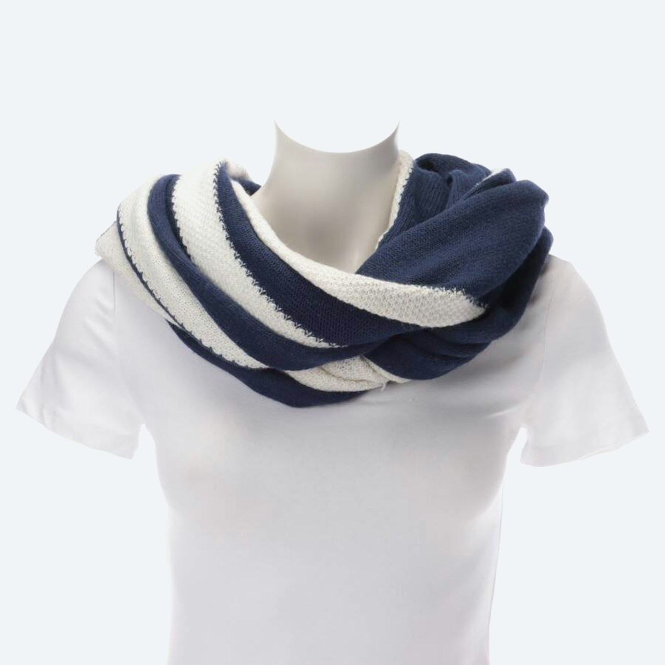 Image 1 of Shawl Navy in color Blue | Vite EnVogue