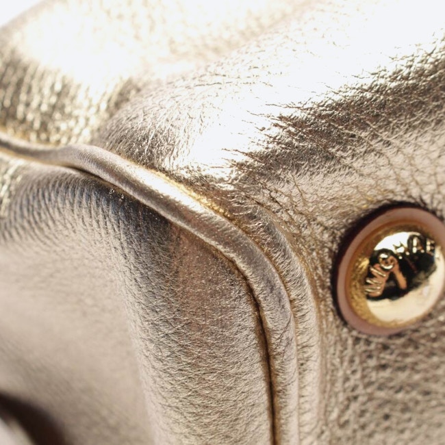 Image 4 of Handbag Gold in color Metallic | Vite EnVogue