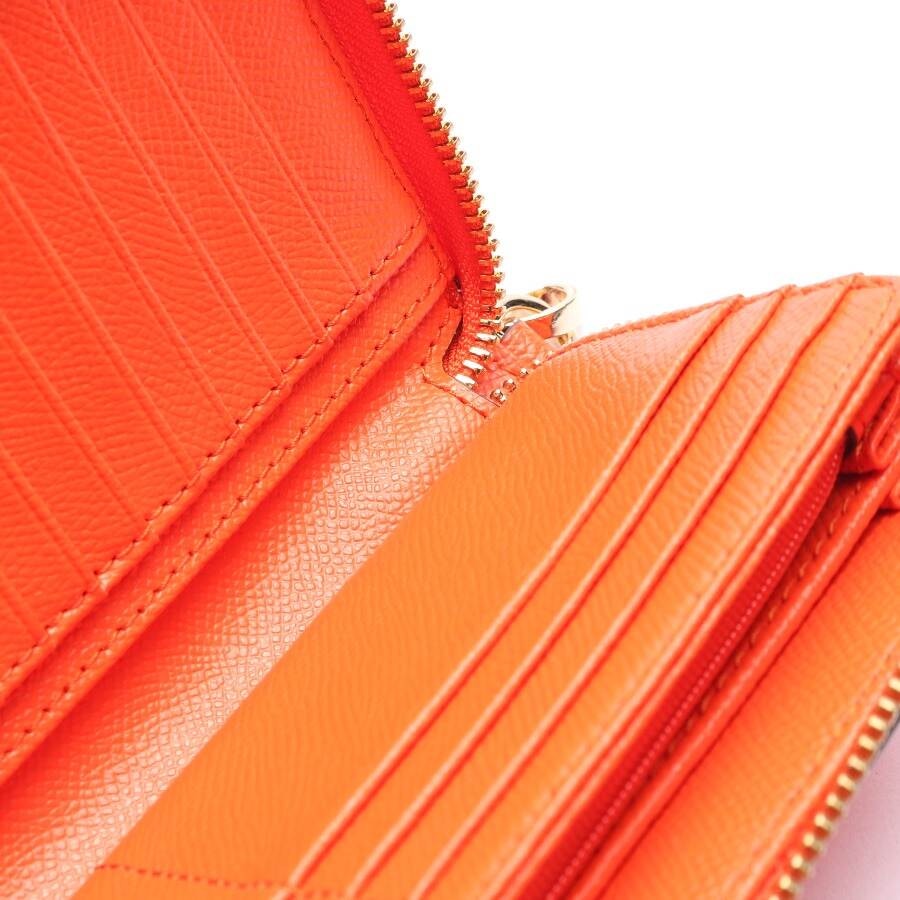 Image 2 of Wallet Orange in color Orange | Vite EnVogue