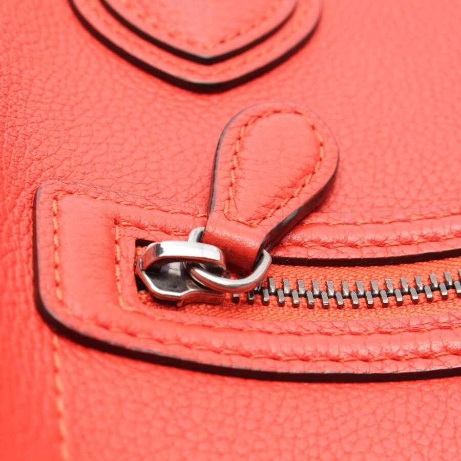 Image 8 of Luggage medium Handbag Red in color Red | Vite EnVogue